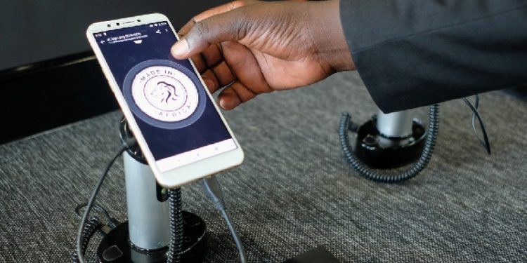 rwanda_smartphones